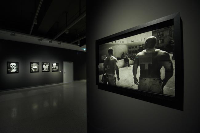 Bitesnich-Exhibition-Deeper-Shades-New-York-at-Fernwärme-Vienna-2012-#9305