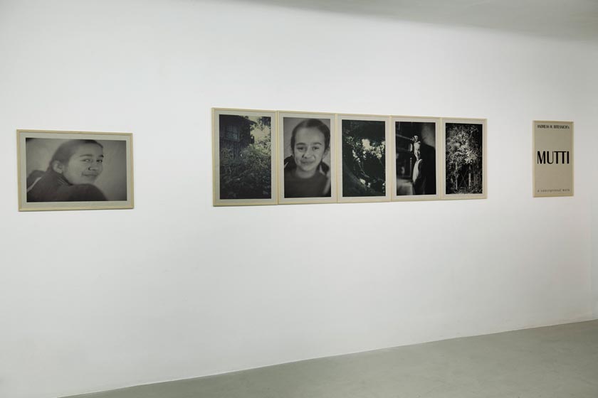 Andreas_H_Bitesnich_Mutti_exhibition_Lomography_Embassy_Vienna_2014_57