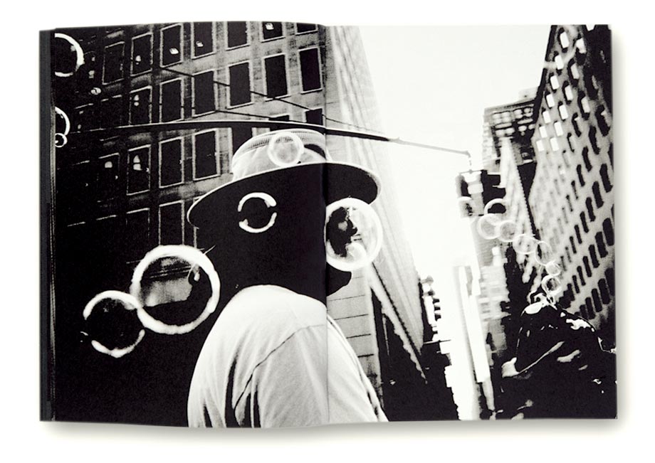 Andreas_H._Bitesnich_Deeper_Shades_New_York_book_02