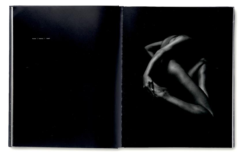 Andreas_H._Bitesnich_Nudes_book_06