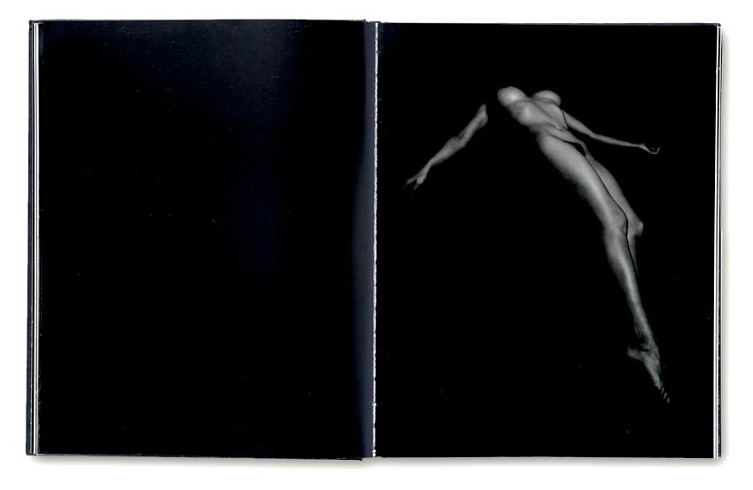 Andreas_H._Bitesnich_Nudes_book_07