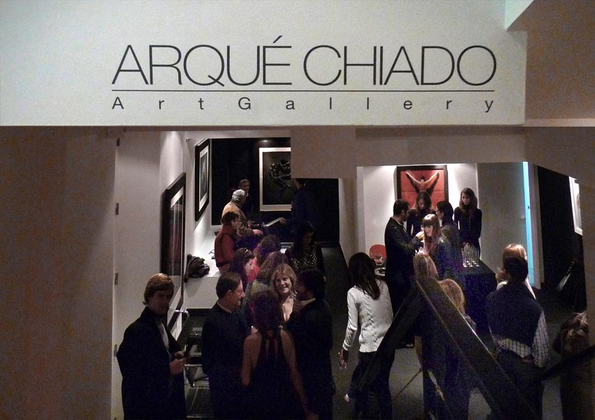 Bitesnich-classics-exhibition-Arque-Chiado-Gallery-Lisbon-2008-opening-night-P1000673