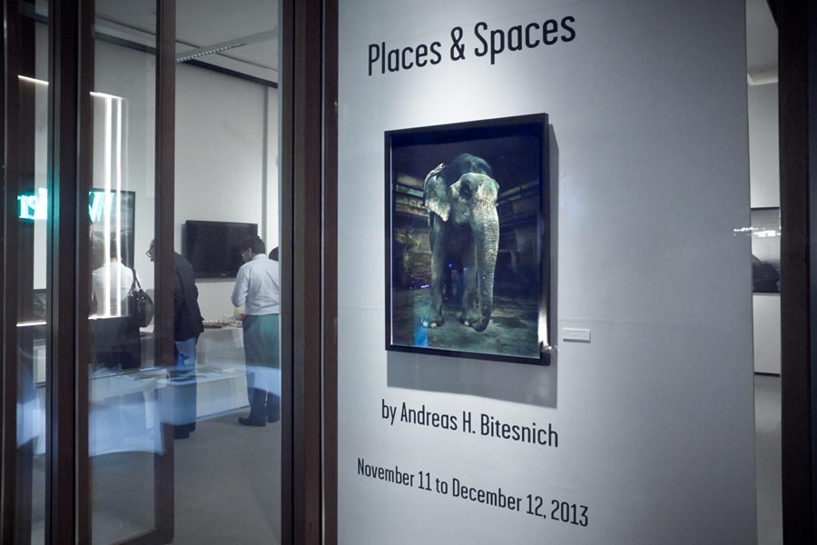 Andreas_H_Bitesnich_Places_&_Spaces_Exhibition_Empty_Quarter_Gallery_Dubai_2013_21308