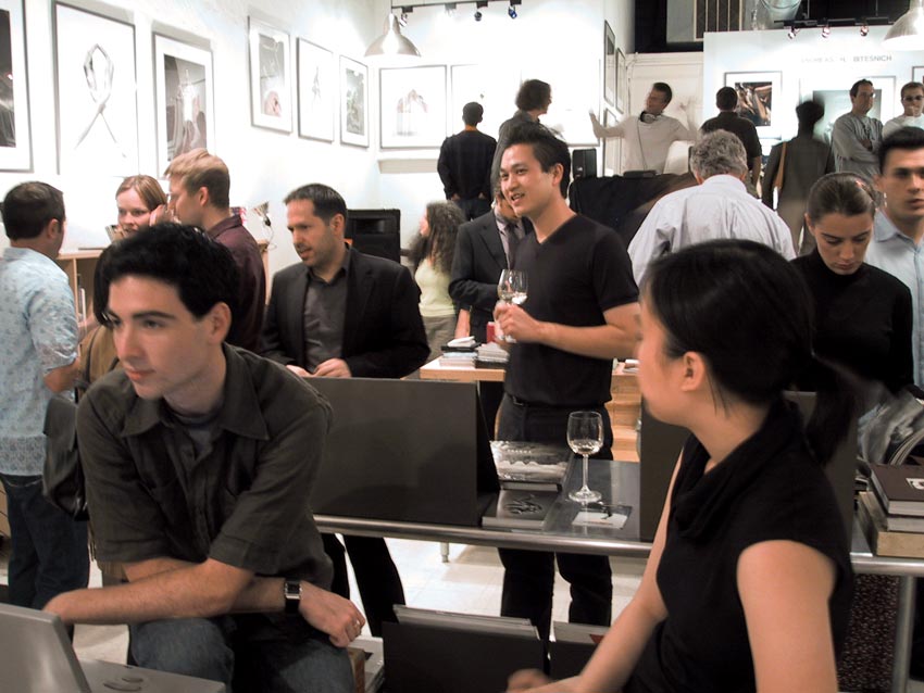 Andreas_H_Bitesnich_Tension_exhibition_Modern_book_Gallery_Palo_Alto_2002_3386