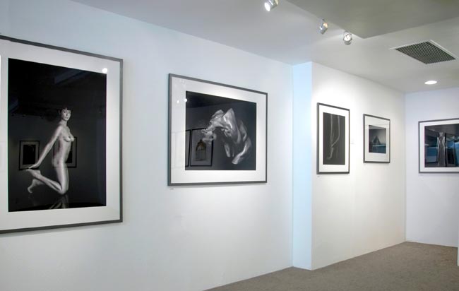 Bitesnich-Photography-Exhibition-at-modernbook-Gallery-Los-Angeles-2002-3131