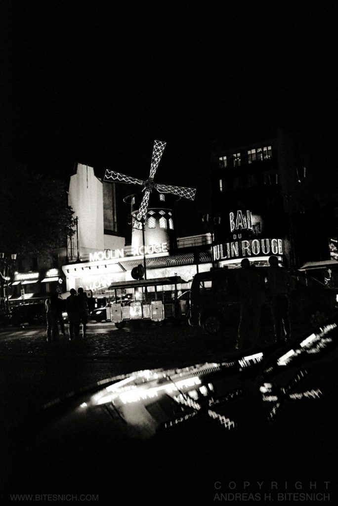 Moulin-Rouge,-Paris-2012-photo-Andreas-H-Bitesnich
