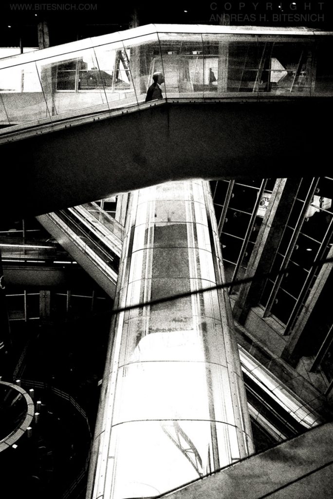 Terminal-one,-Paris-2013-photo-Andreas-H-Bitesnich