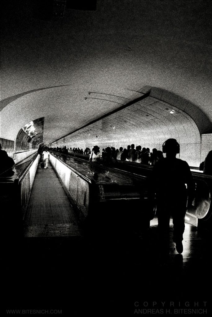Underground-in-Paris-2012-photo-Andreas-H-Bitesnich